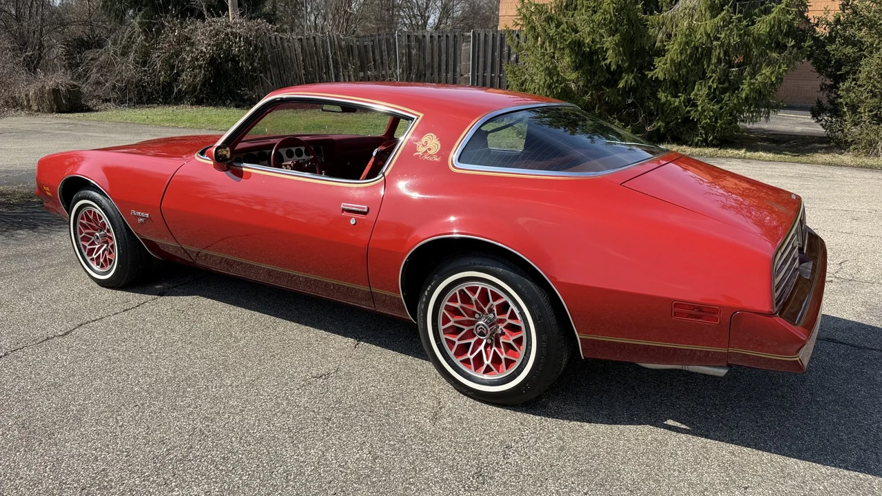 1978 Pontiac Firebird 2nd Gen - Image 25 of 31