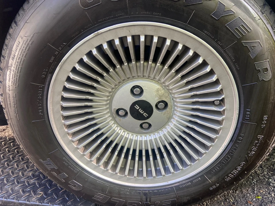 1982 DeLorean DMC-12 - Image 24 of 31