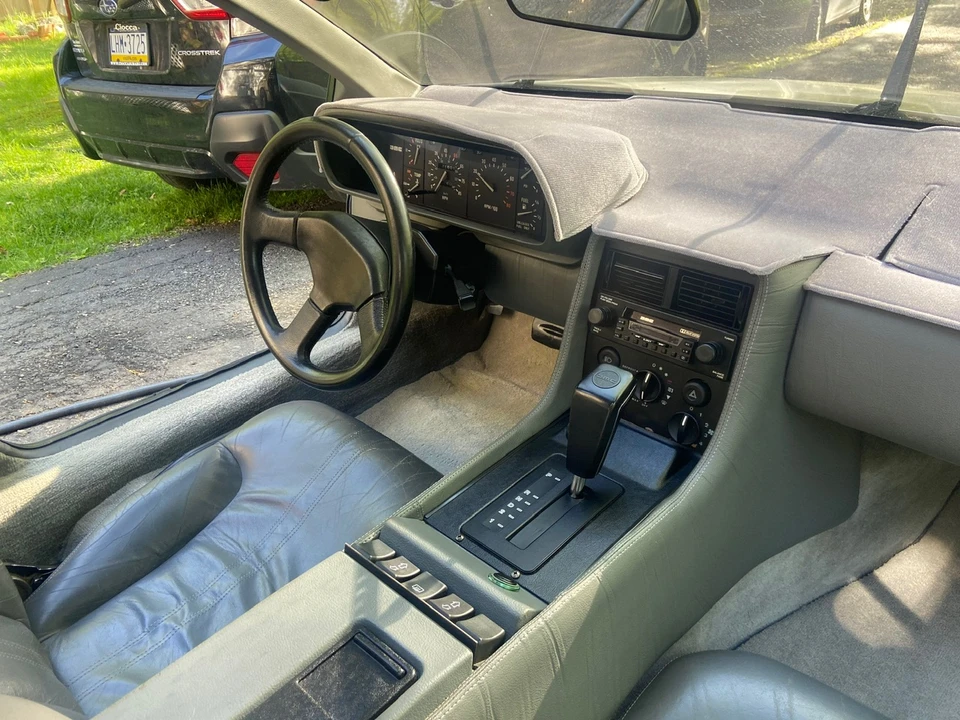 1982 DeLorean DMC-12 - Image 29 of 31