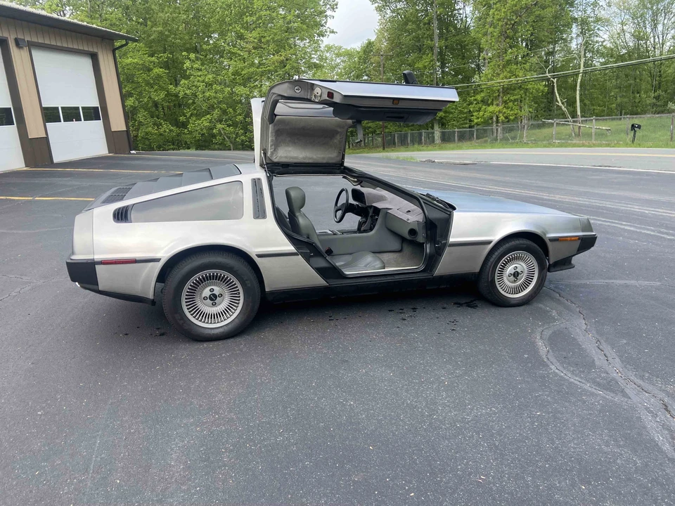 1982 DeLorean DMC-12 - Image 13 of 31