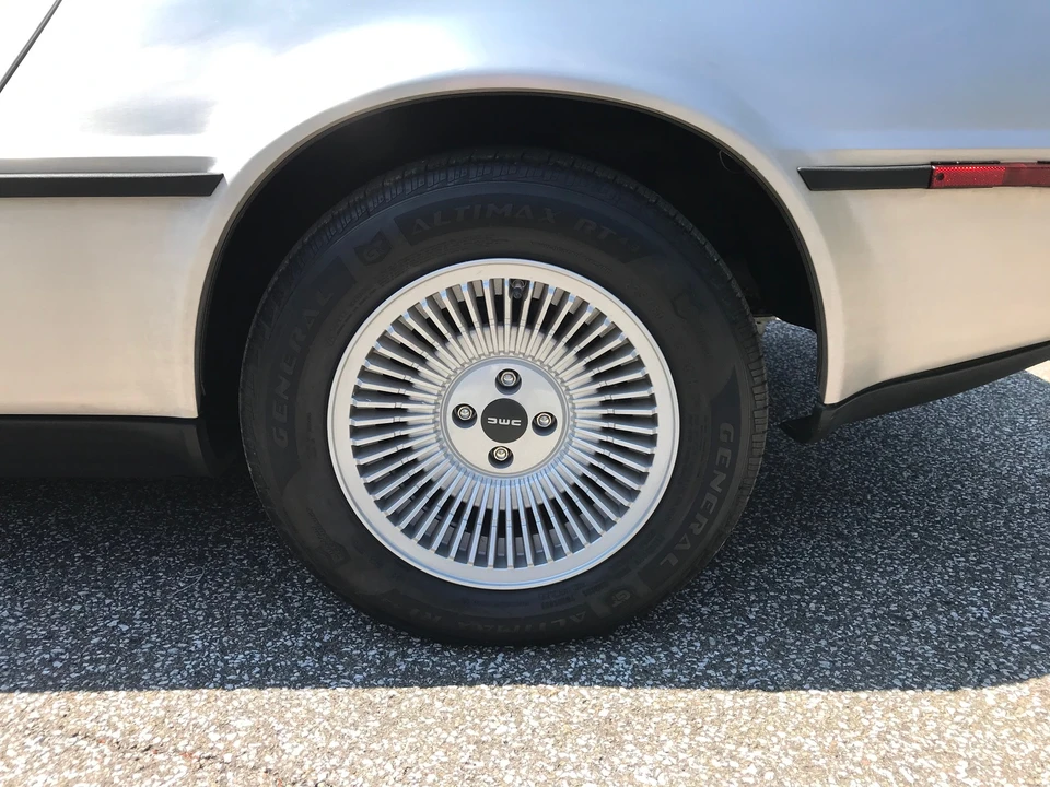 1983 DeLorean DMC-12 - Image 29 of 31