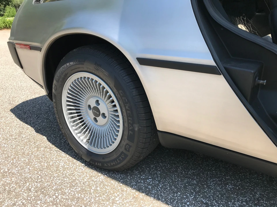 1983 DeLorean DMC-12 - Image 27 of 31