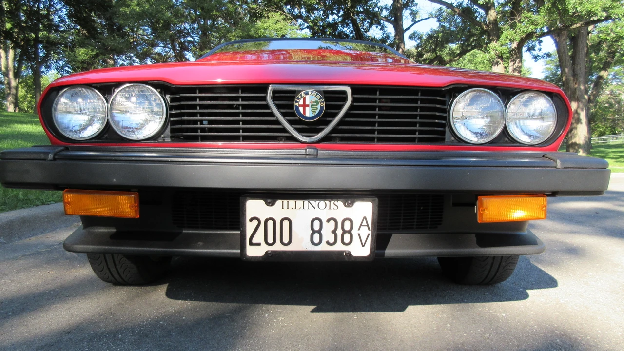 1986 Alfa Romeo Alfetta GT - Image 28 of 31