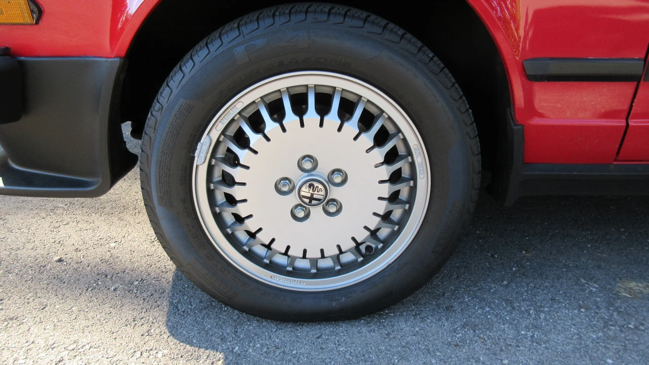 1986 Alfa Romeo Alfetta GT - Image 29 of 31