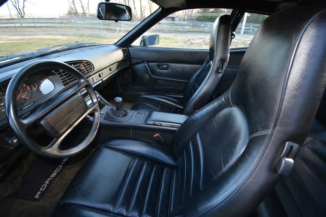 1986 Porsche 944 Turbo - Image 24 of 31