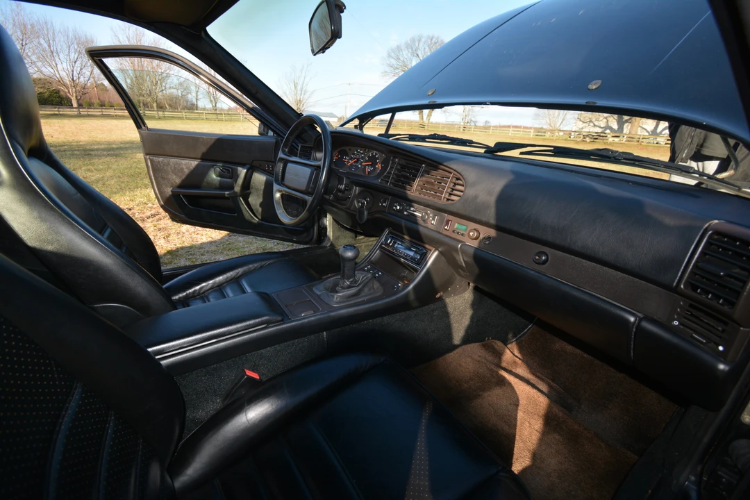 1986 Porsche 944 Turbo - Image 27 of 31