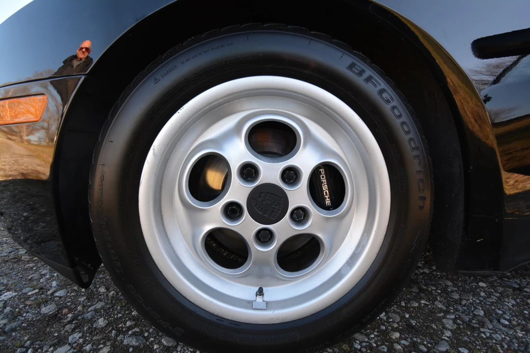 1986 Porsche 944 Turbo - Image 13 of 31