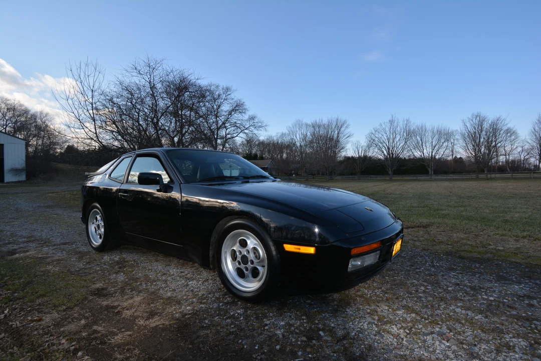 1986 Porsche 944 Turbo - Image 2 of 31