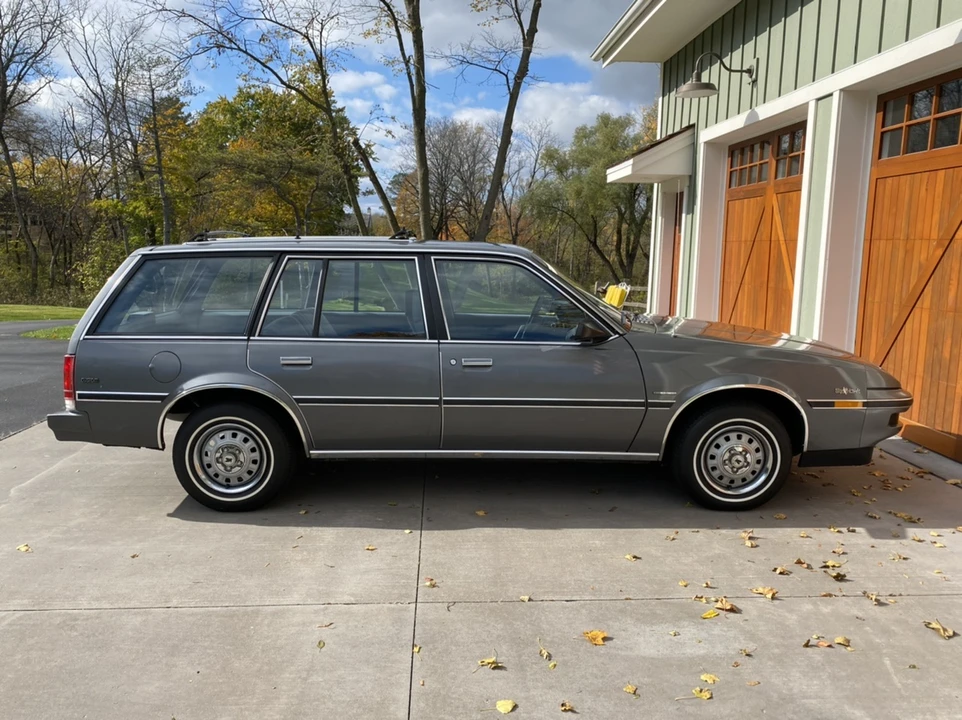 1987 Buick - Image 21 of 31