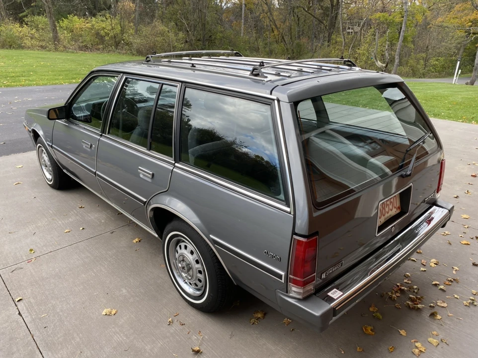 1987 Buick - Image 14 of 31