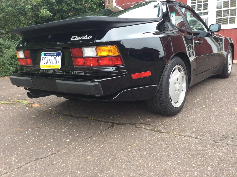 1987 Porsche 944 Turbo - Image 23 of 31