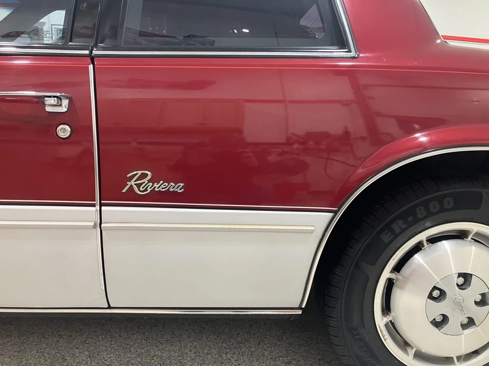 1988 Buick Riviera 4th-7th Gen - Image 17 of 31