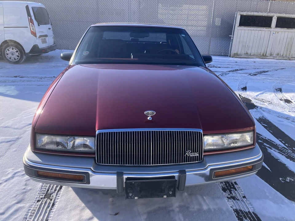 1988 Buick Riviera 4th-7th Gen - Image 2 of 31