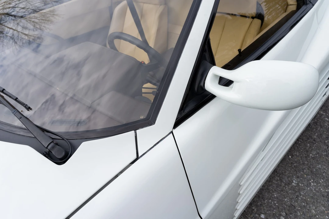 1988 Ferrari Testarossa - Image 24 of 31