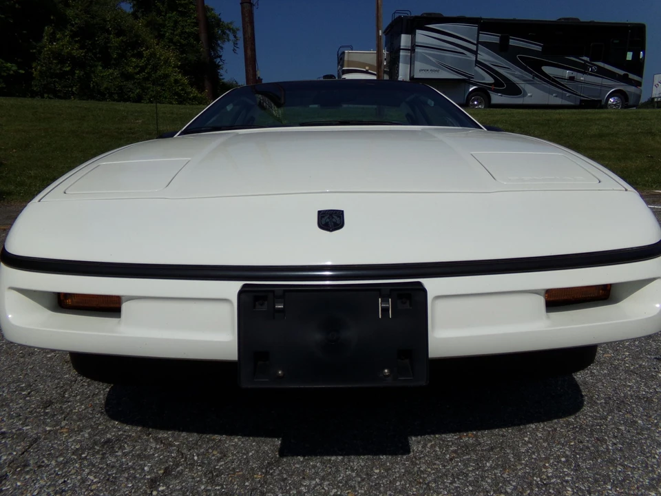 1988 Pontiac Fiero Formula - Image 7 of 31
