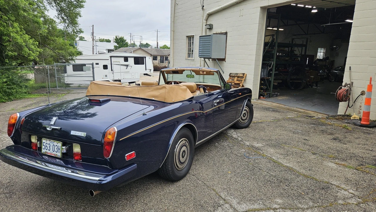 1988 Rolls-Royce Corniche Series II - Image 22 of 31