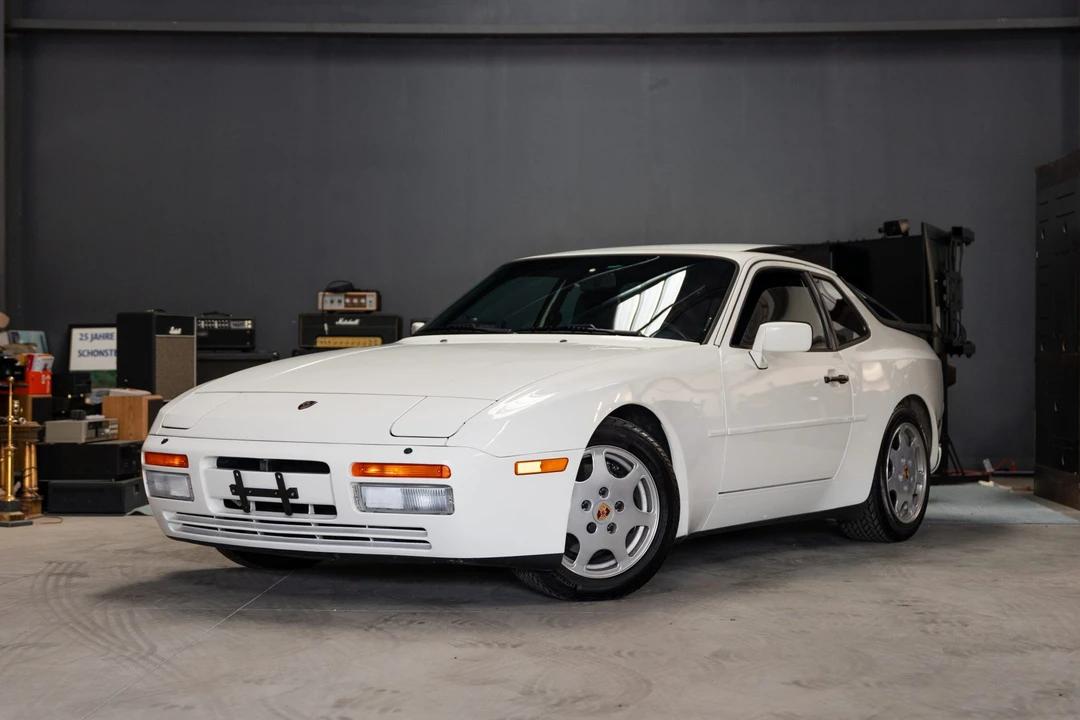 1989 Porsche 944 Turbo - Image 3 of 31