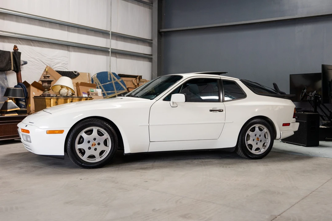 1989 Porsche 944 Turbo - Image 16 of 31