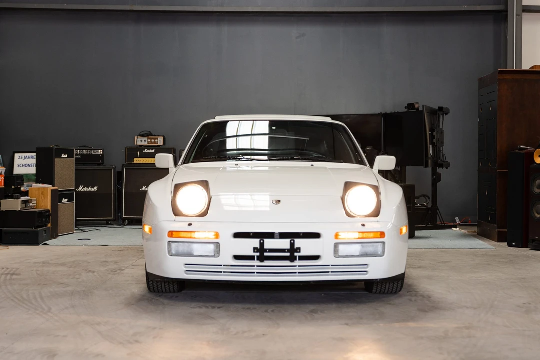 1989 Porsche 944 Turbo - Image 8 of 31