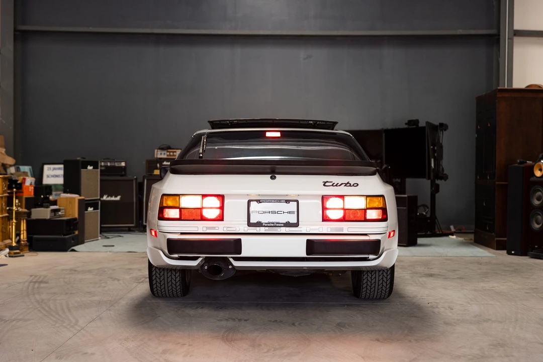 1989 Porsche 944 Turbo - Image 14 of 31