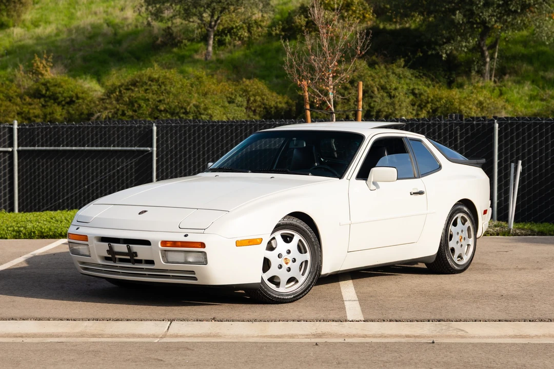 1989 Porsche 944 Turbo - Image 2 of 31