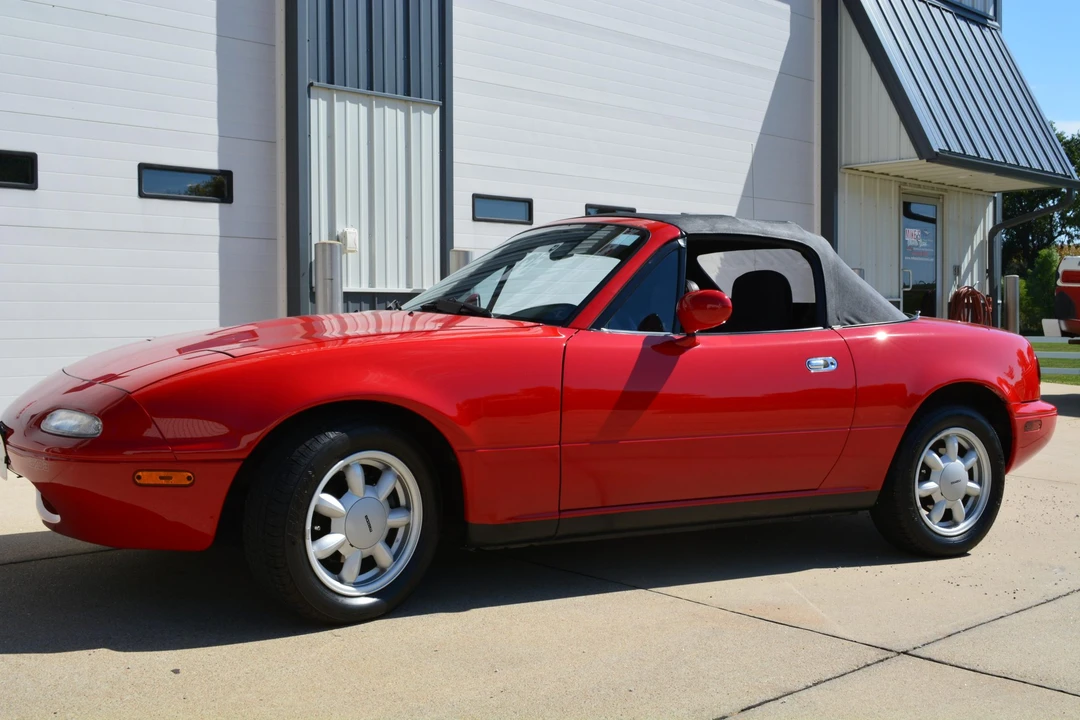 1990 Mazda NA MX-5 Miata - Image 13 of 31
