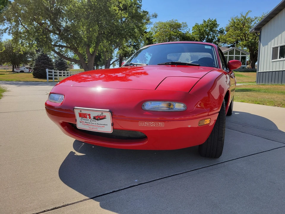 1990 Mazda NA MX-5 Miata - Image 2 of 31