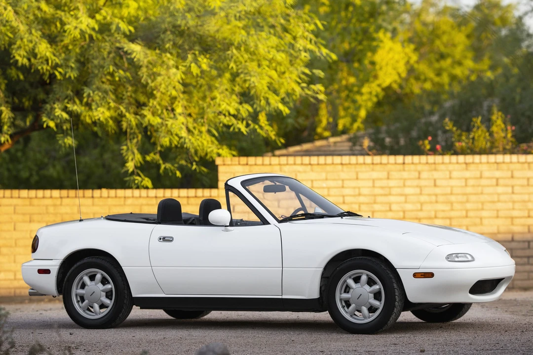 1990 Mazda NA MX-5 Miata - Image 14 of 31