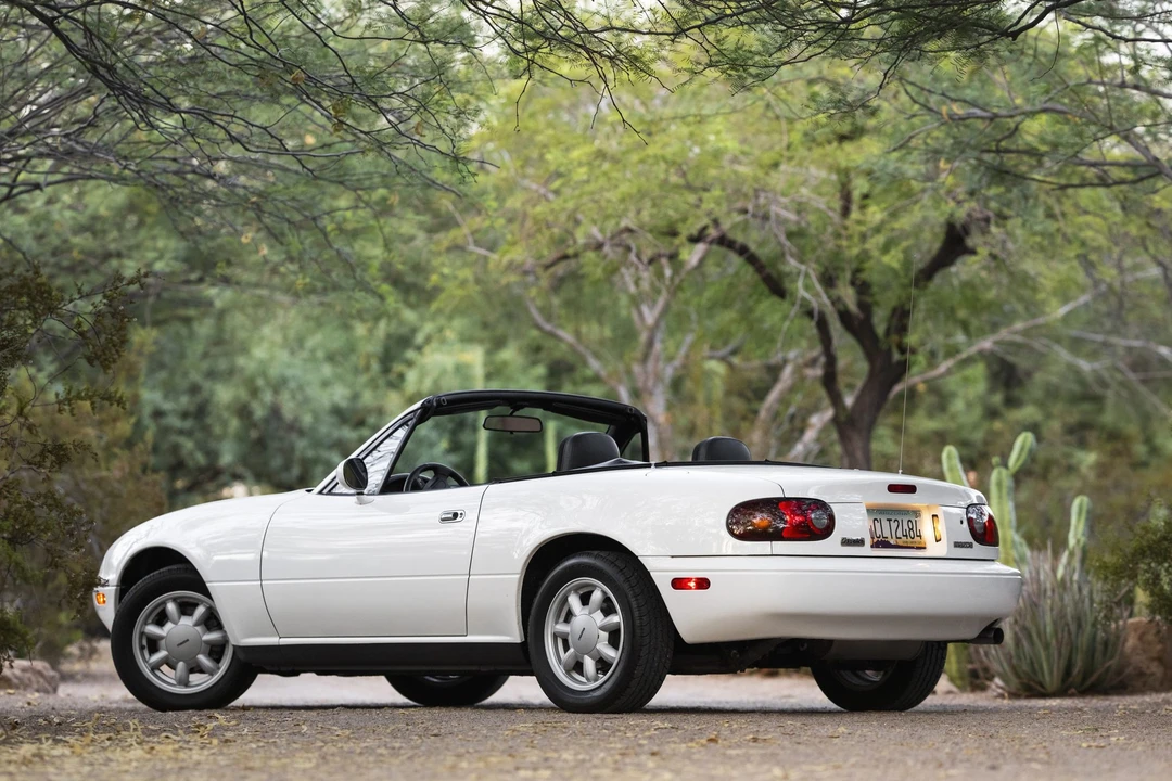 1990 Mazda NA MX-5 Miata - Image 9 of 31