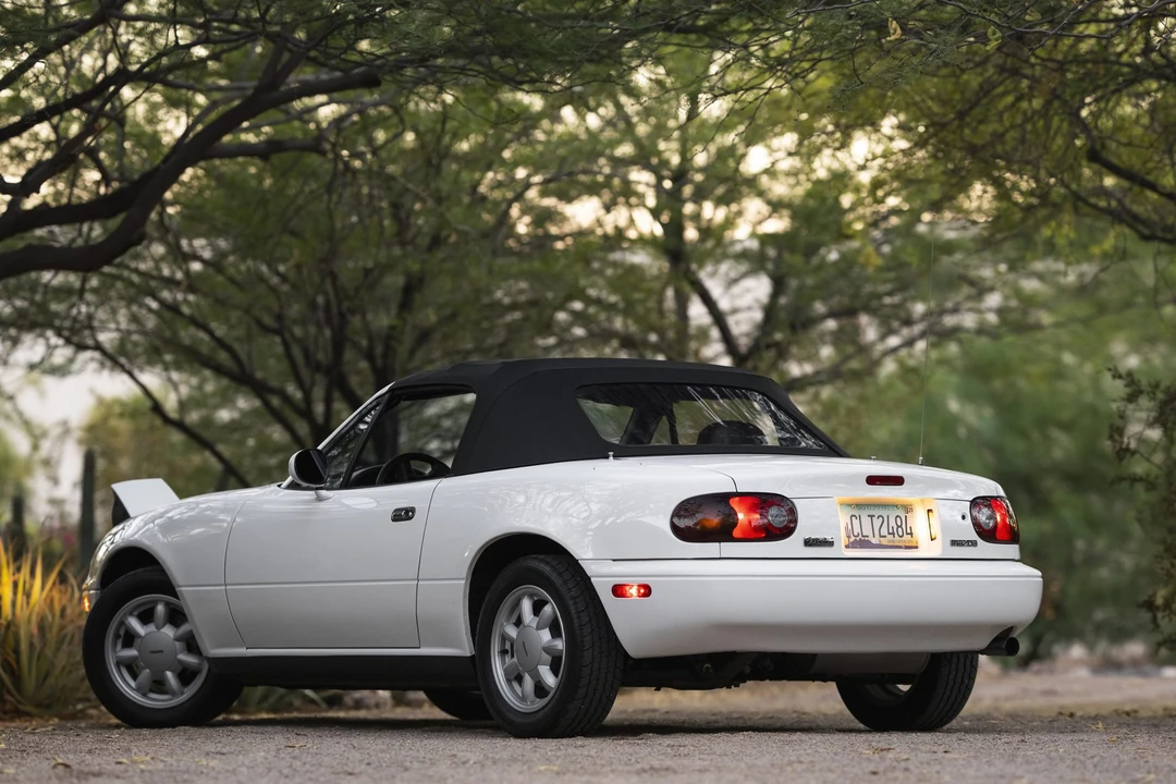 1990 Mazda NA MX-5 Miata - Image 24 of 31