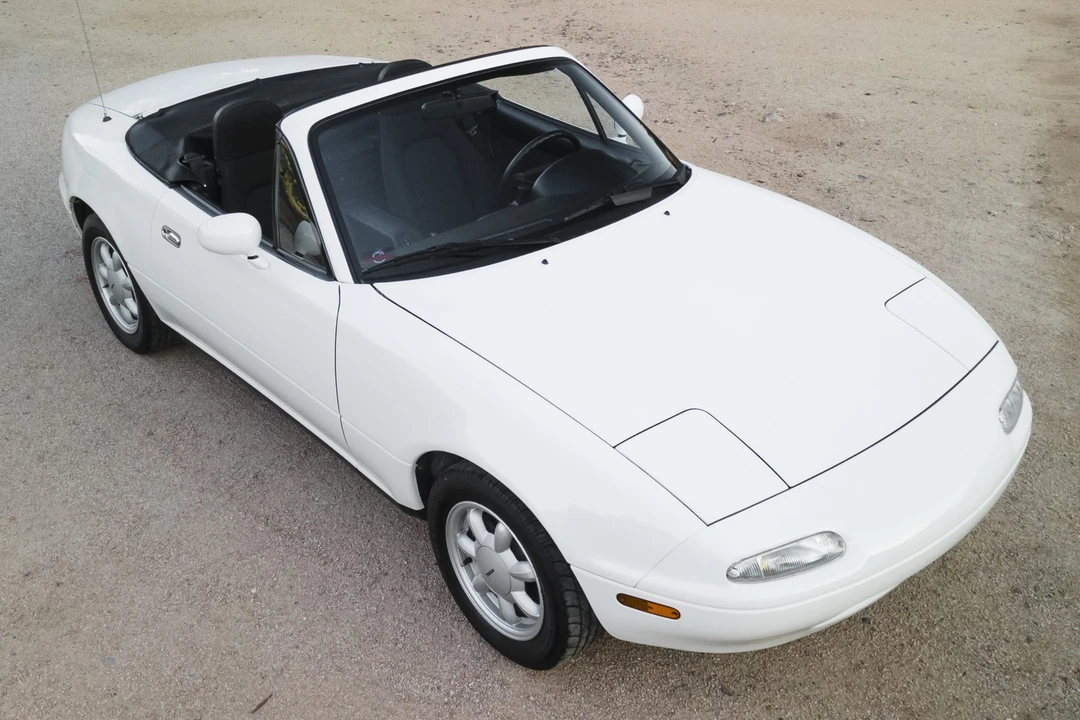 1990 Mazda NA MX-5 Miata - Image 25 of 31
