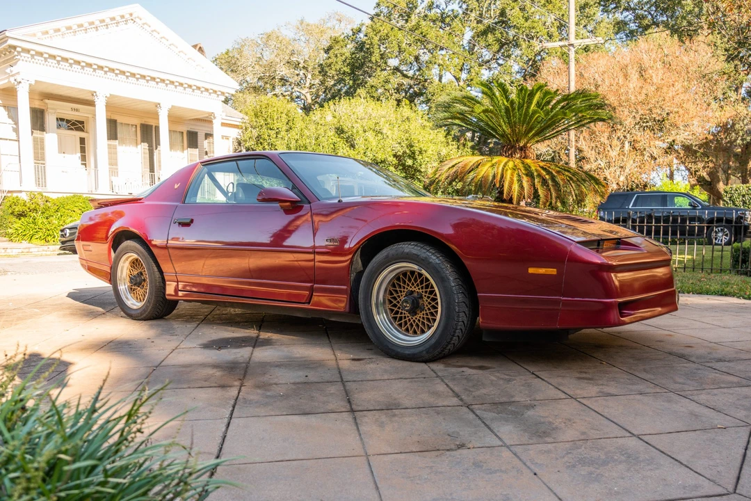 1990 Pontiac Firebird Trans Am 3rd Gen - Image 4 of 31