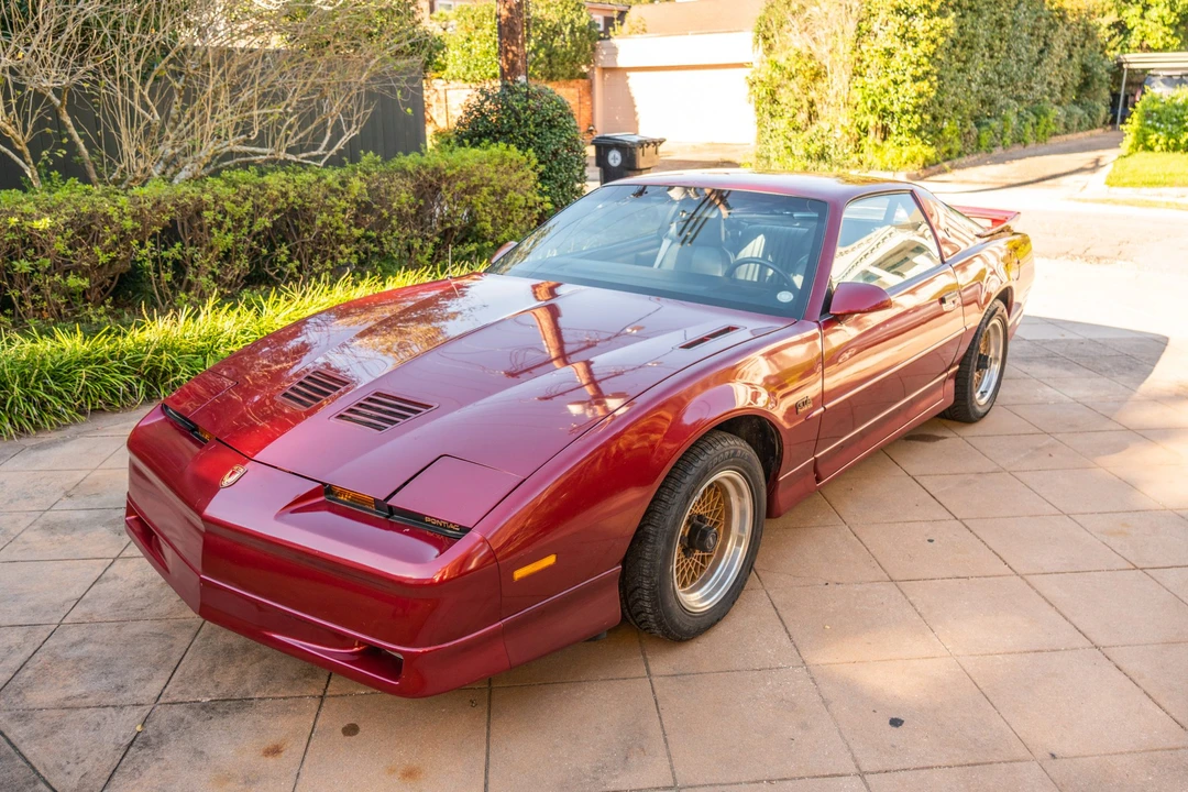 1990 Pontiac Firebird Trans Am 3rd Gen - Image 10 of 31