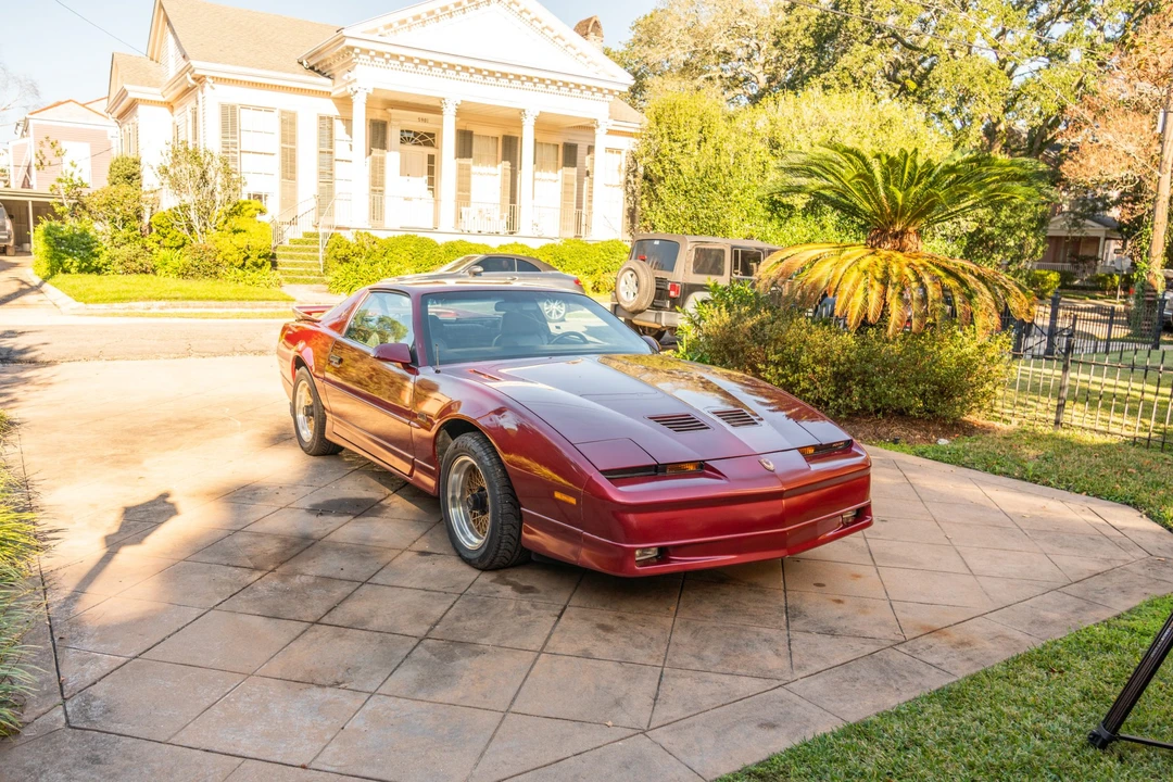 1990 Pontiac Firebird Trans Am 3rd Gen - Image 2 of 31