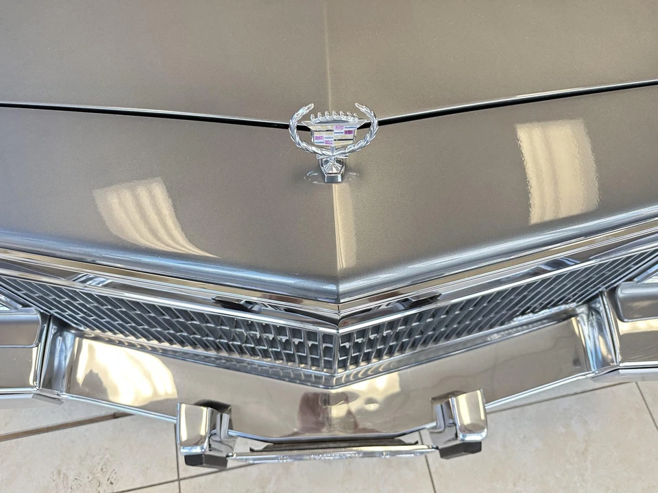 1991 Cadillac Brougham - Image 20 of 31