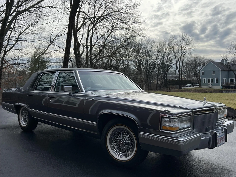 1991 Cadillac Brougham - Image 6 of 31