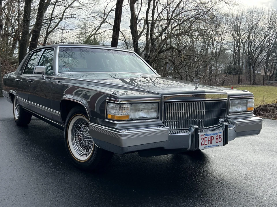 1991 Cadillac Brougham - Image 5 of 31