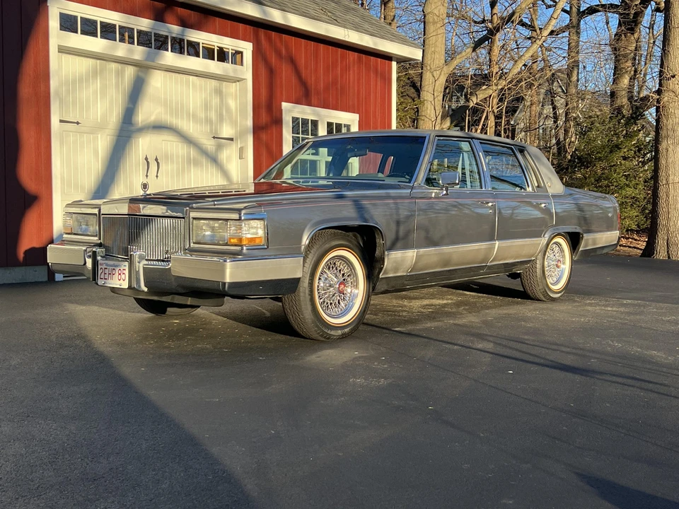 1991 Cadillac Brougham - Image 30 of 31