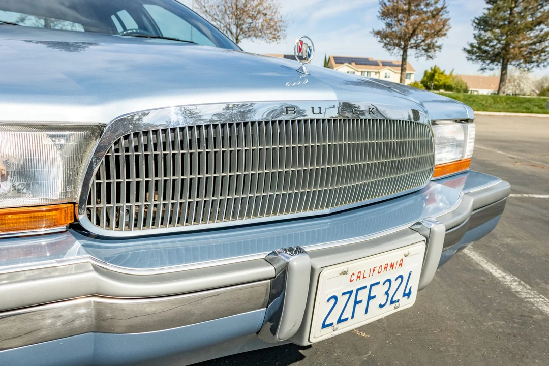 1992 Buick Roadmaster - Image 22 of 31