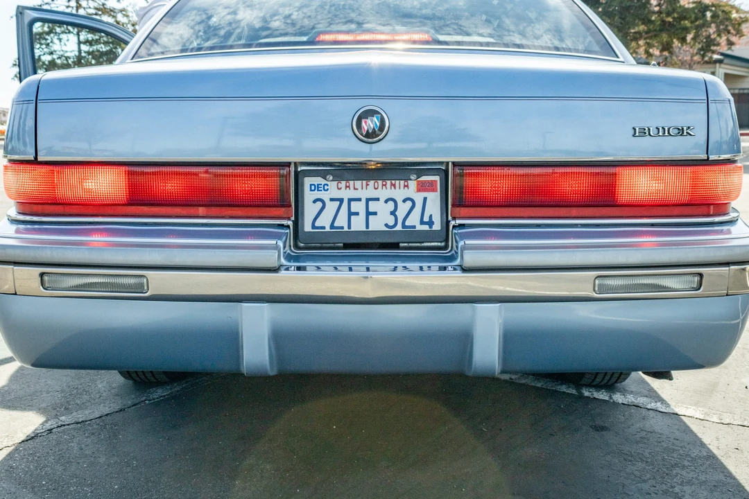 1992 Buick Roadmaster - Image 12 of 31