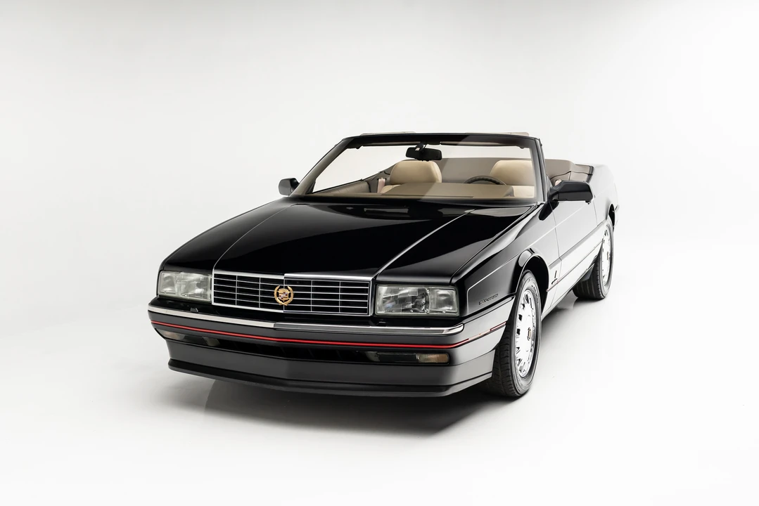 1993 Cadillac Allante - Image 3 of 31