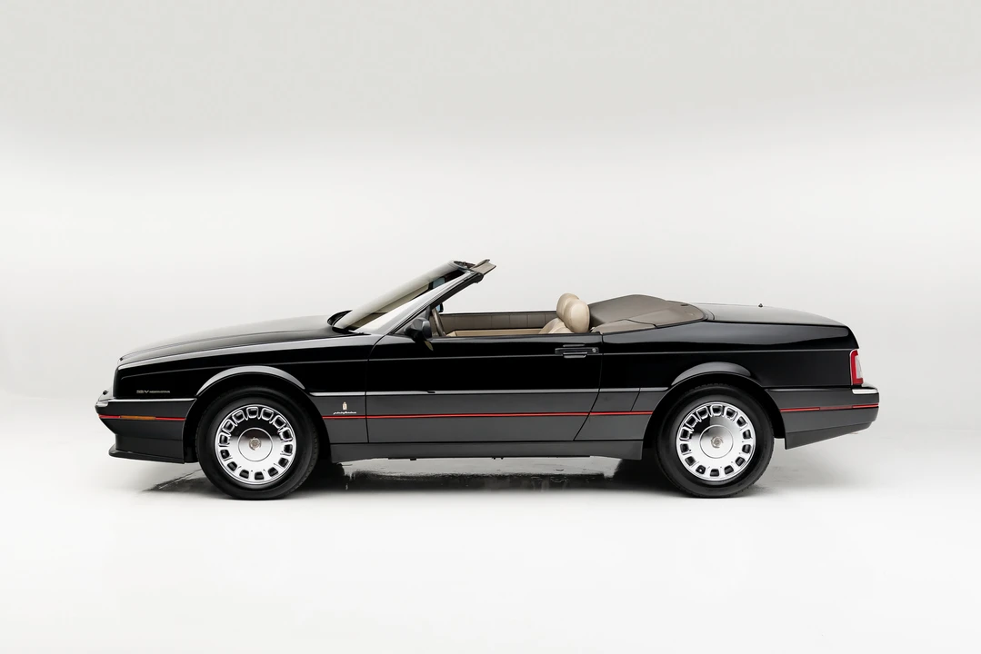 1993 Cadillac Allante - Image 6 of 31