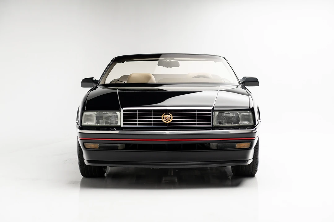 1993 Cadillac Allante - Image 11 of 31