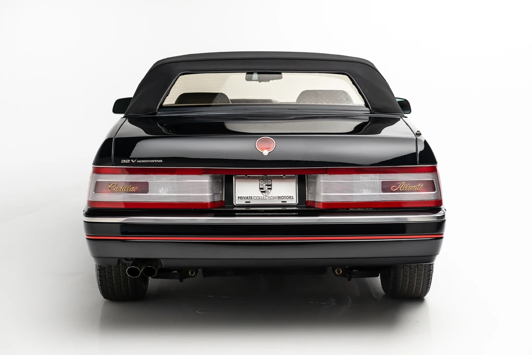 1993 Cadillac Allante - Image 7 of 31