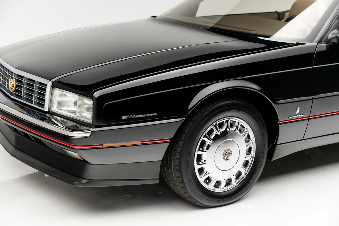 1993 Cadillac Allante - Image 18 of 31