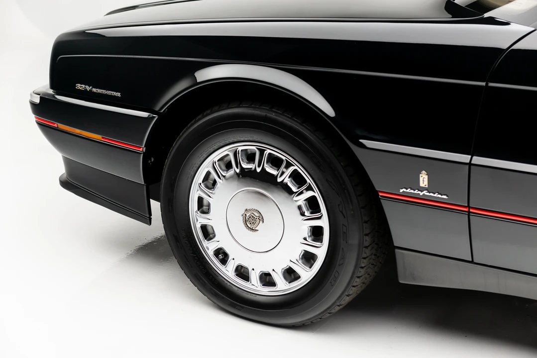 1993 Cadillac Allante - Image 19 of 31