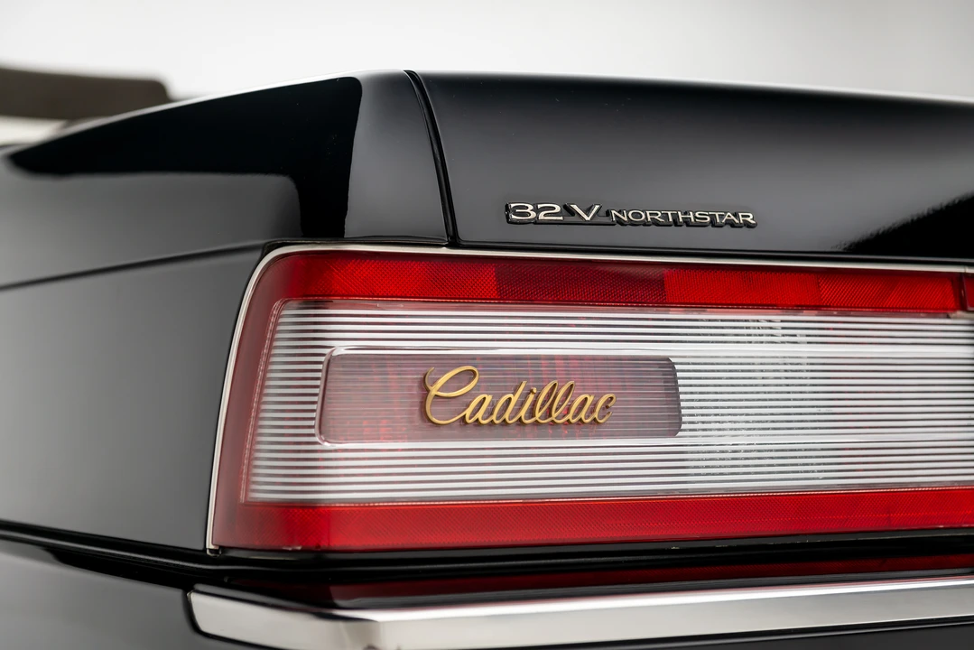 1993 Cadillac Allante - Image 29 of 31