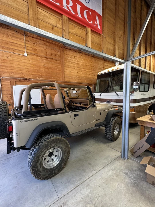 1994 Jeep YJ Wrangler - Image 13 of 31