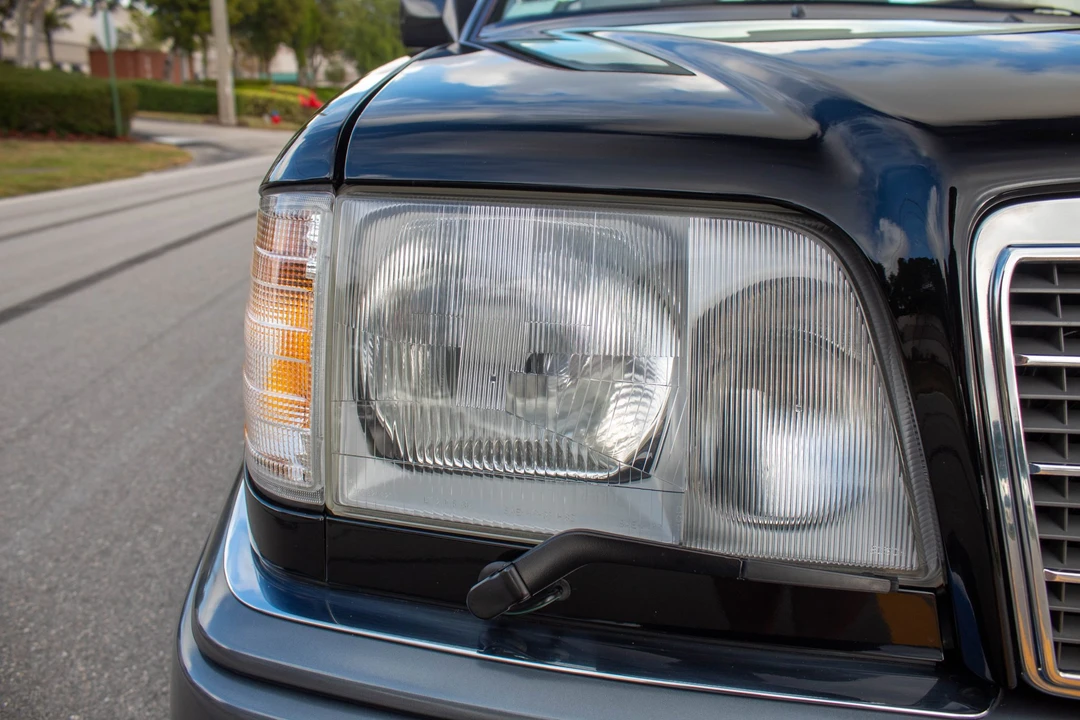 1994 Mercedes-Benz W124 E-Class - Image 24 of 31