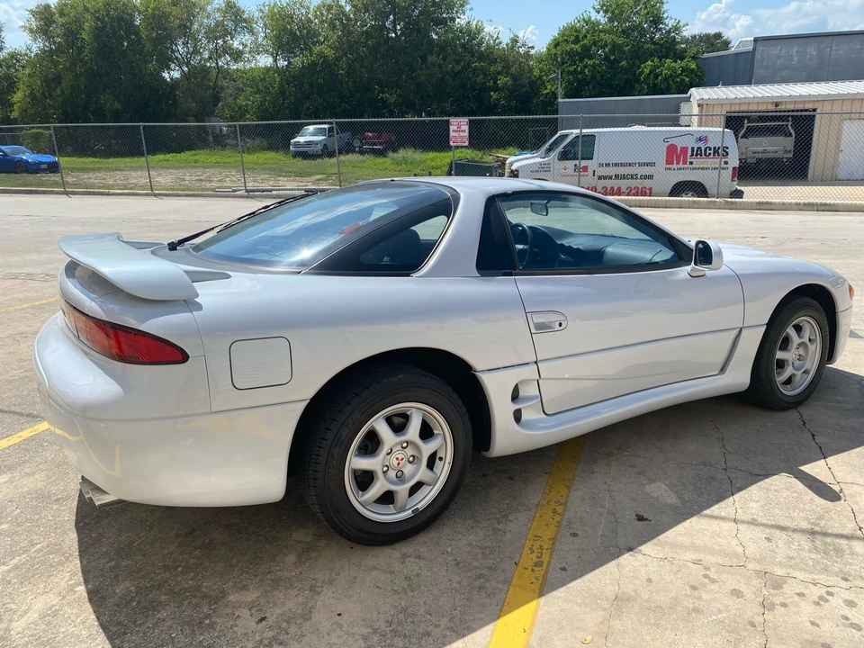 1994 Mitsubishi 3000GT Series 2 - Image 15 of 31